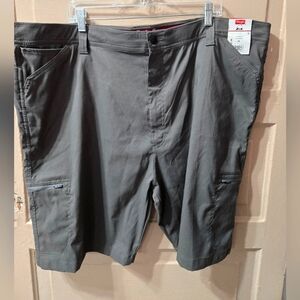 Wrangler 10" Inseam Cargo Zip Pocket Mens Gray Shorts NWT Size: 48
